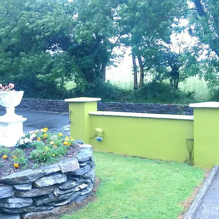 Gortnaboul House Bed & Breakfast *
