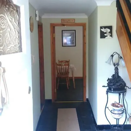 Gortnaboul House Bed & Breakfast *